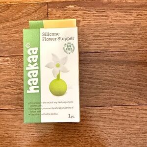 Haakaa Green Silicone Flower Stopper